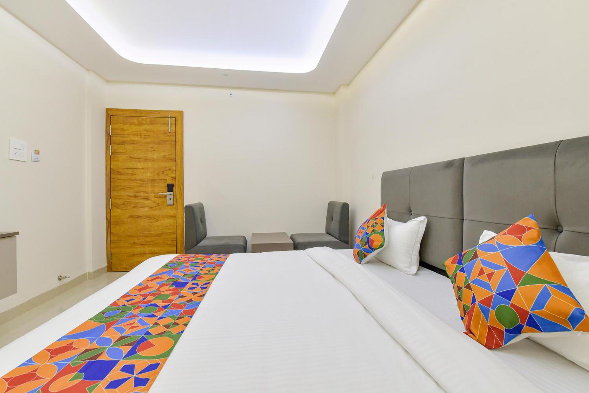 Fabhotel Synergy Stays Indore Exterior photo